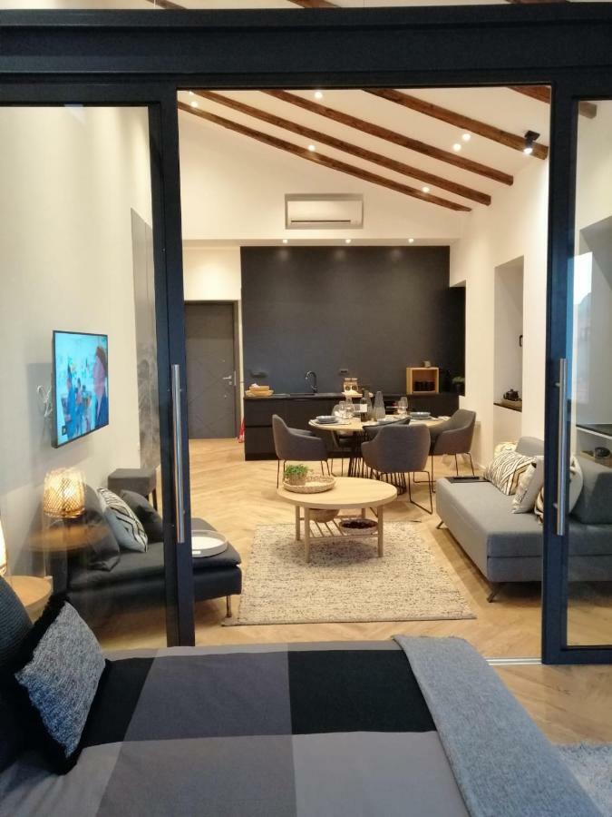 Luxury Apartment Jana With Private Parking プーラ エクステリア 写真