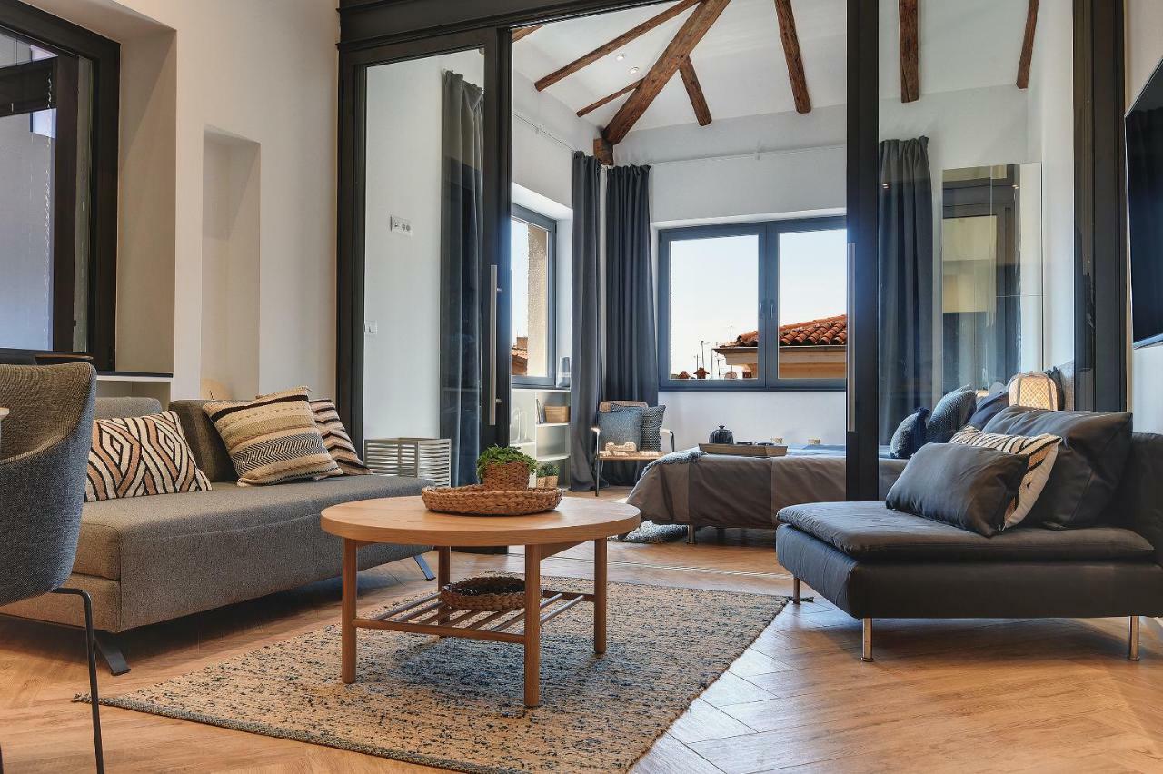 Luxury Apartment Jana With Private Parking プーラ エクステリア 写真