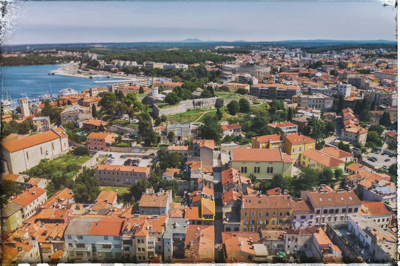 Luxury Apartment Jana With Private Parking プーラ エクステリア 写真